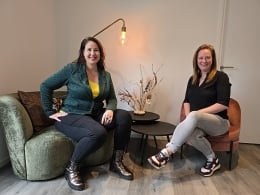 Kim van den Akker en Marlies Vermaat, oprichters van PEM Therapie